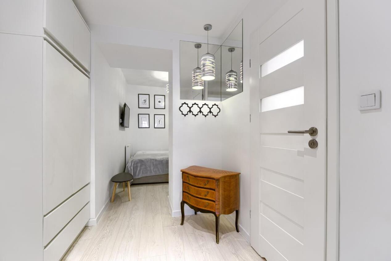 שצ'צ'ין Apartament 200 Apartamenty No.1 Ogrod, Parking W Centrum מראה חיצוני תמונה
